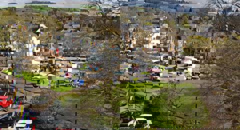 Entertainment & Hospitality