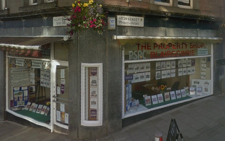 A R Robertson & Black